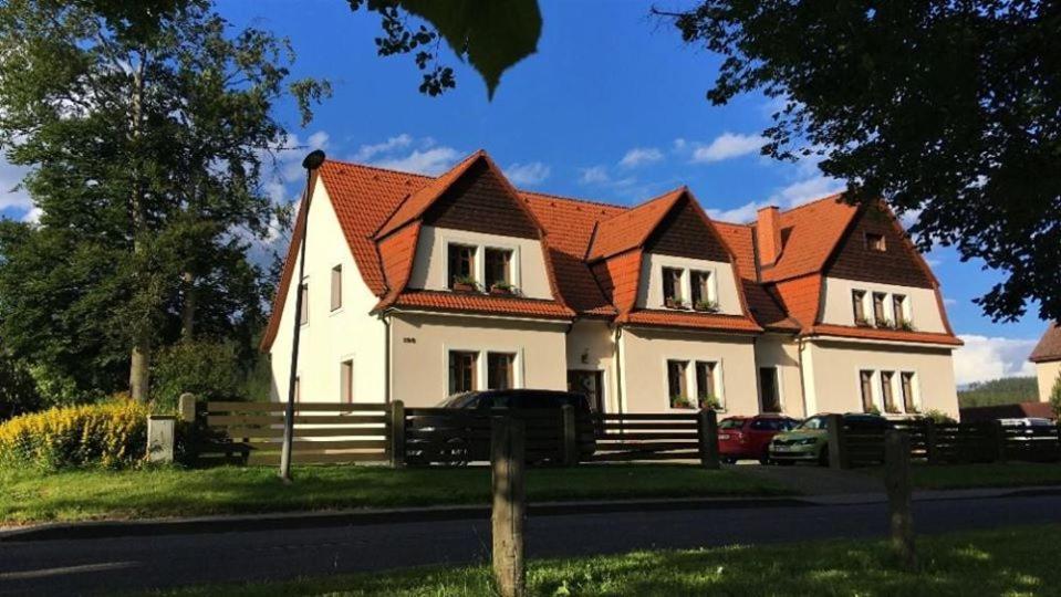 Apartmany Pod Krizovym Vrchem Adršpach المظهر الخارجي الصورة